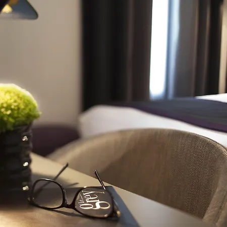 Le Grey Hotel